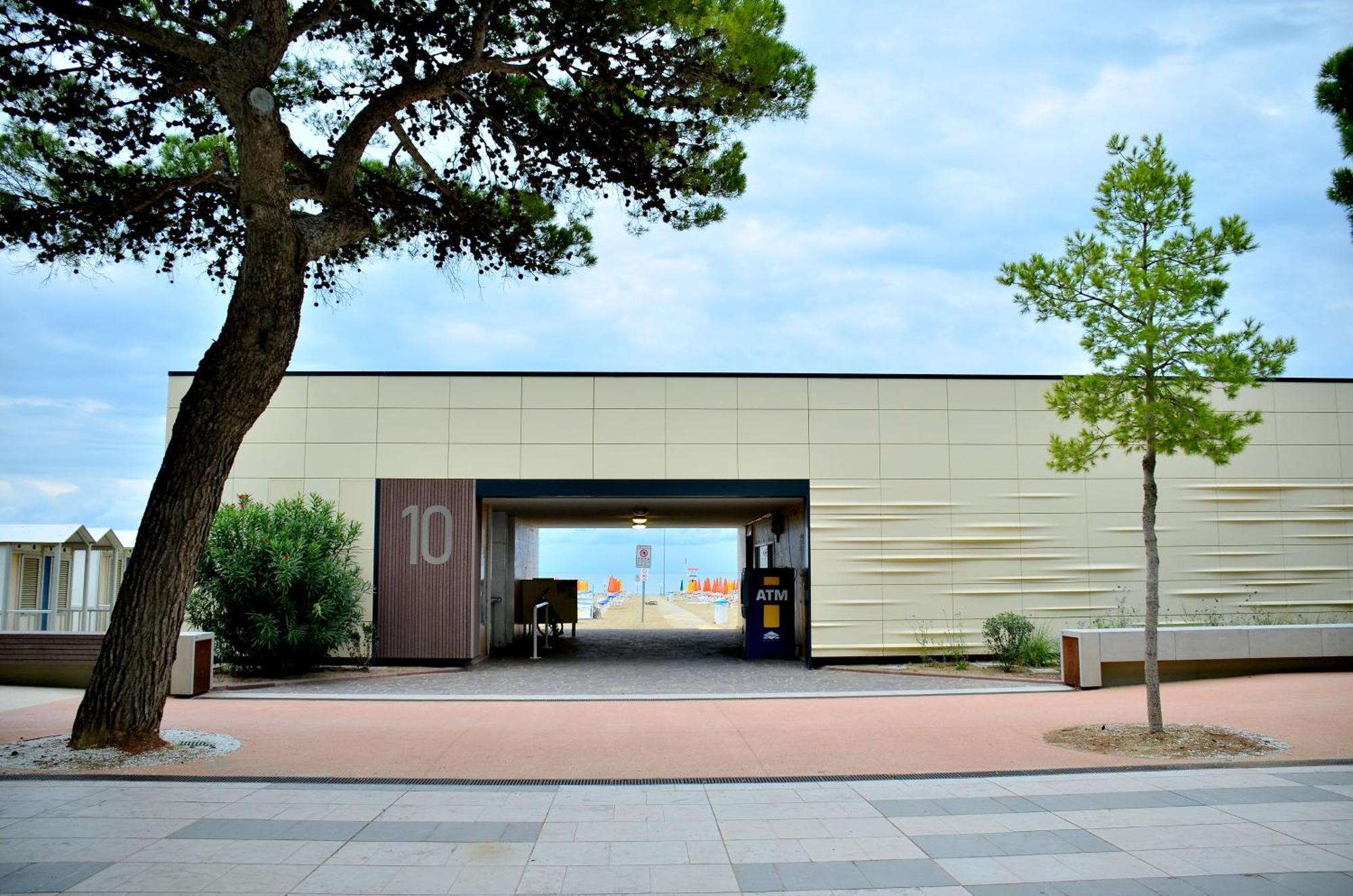 Hotel Etna Lignano Sabbiadoro Extérieur photo