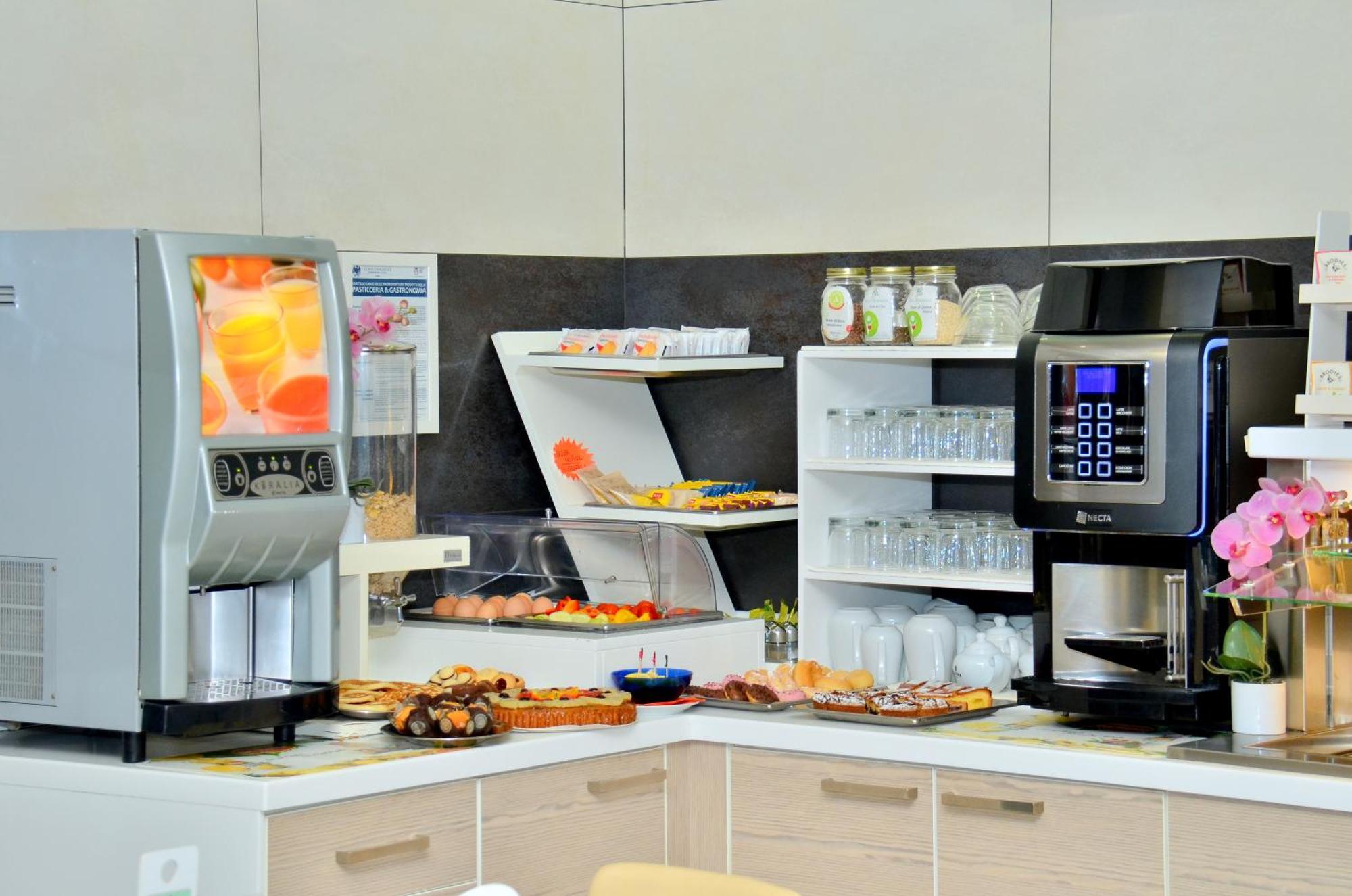 Hotel Etna Lignano Sabbiadoro Extérieur photo