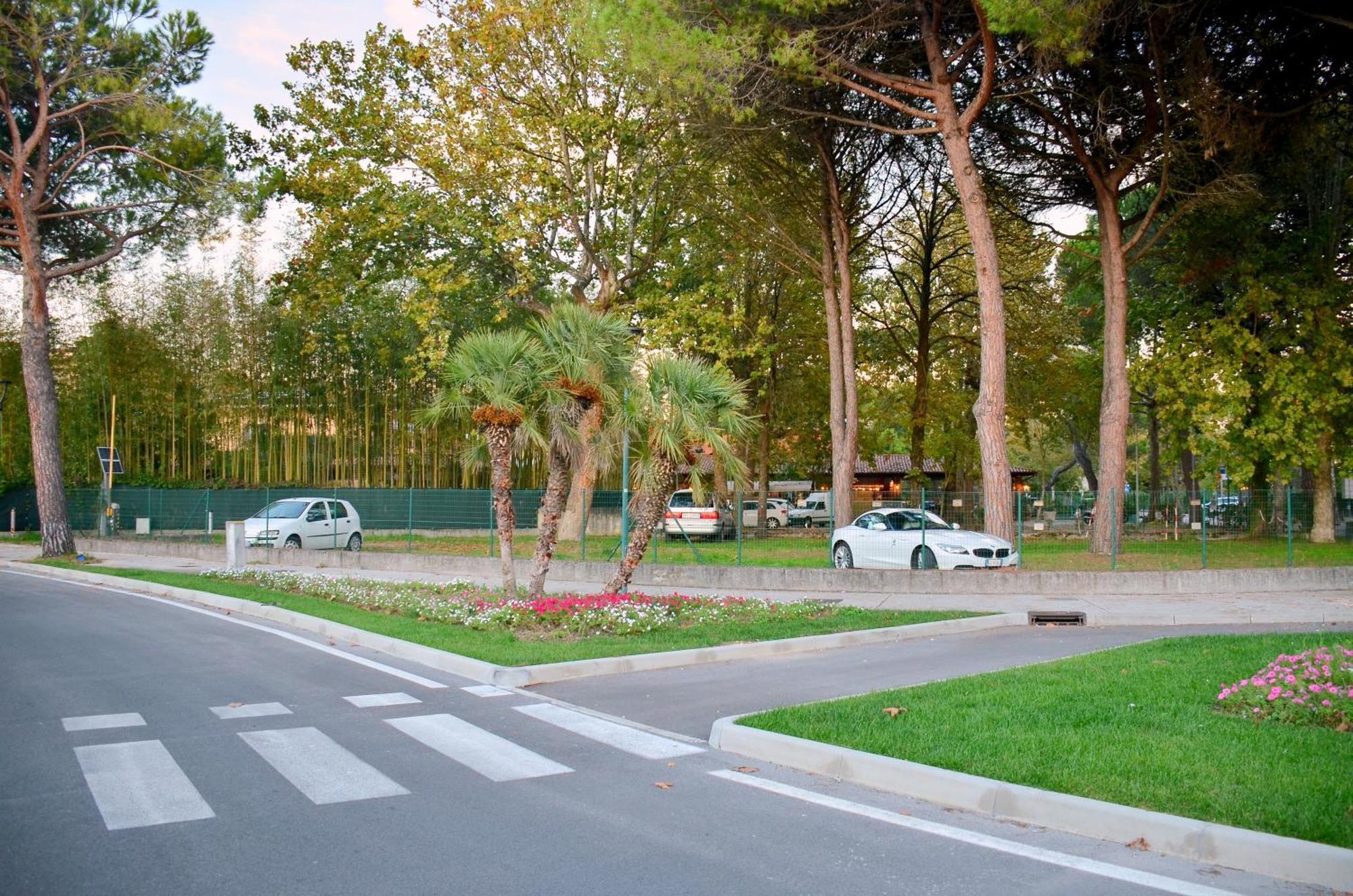 Hotel Etna Lignano Sabbiadoro Extérieur photo