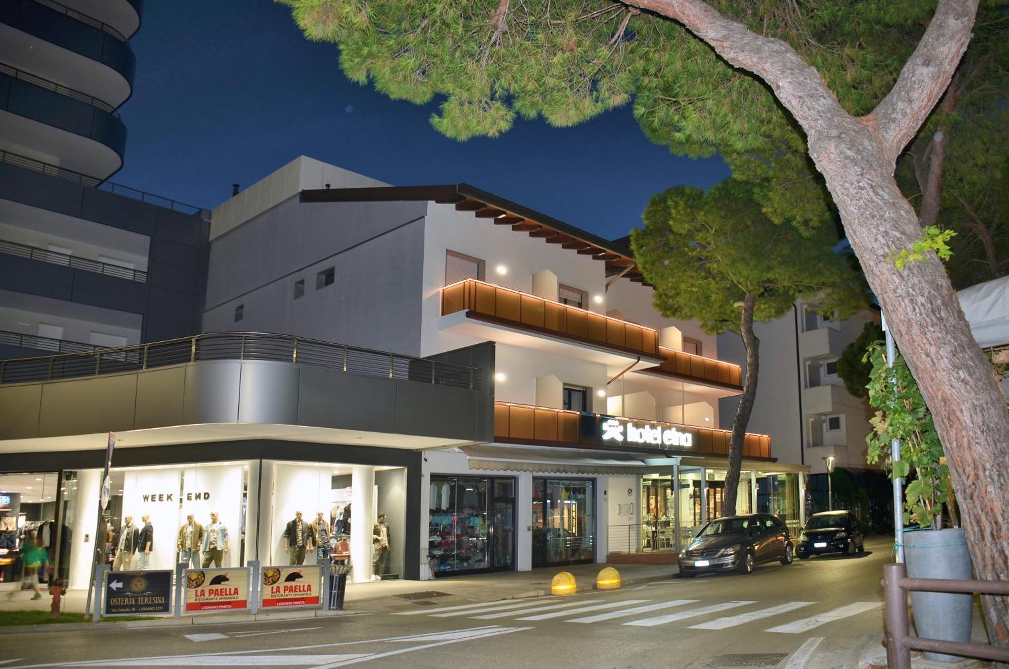 Hotel Etna Lignano Sabbiadoro Extérieur photo